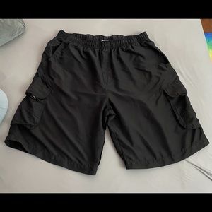 Lightweight cargo shorts